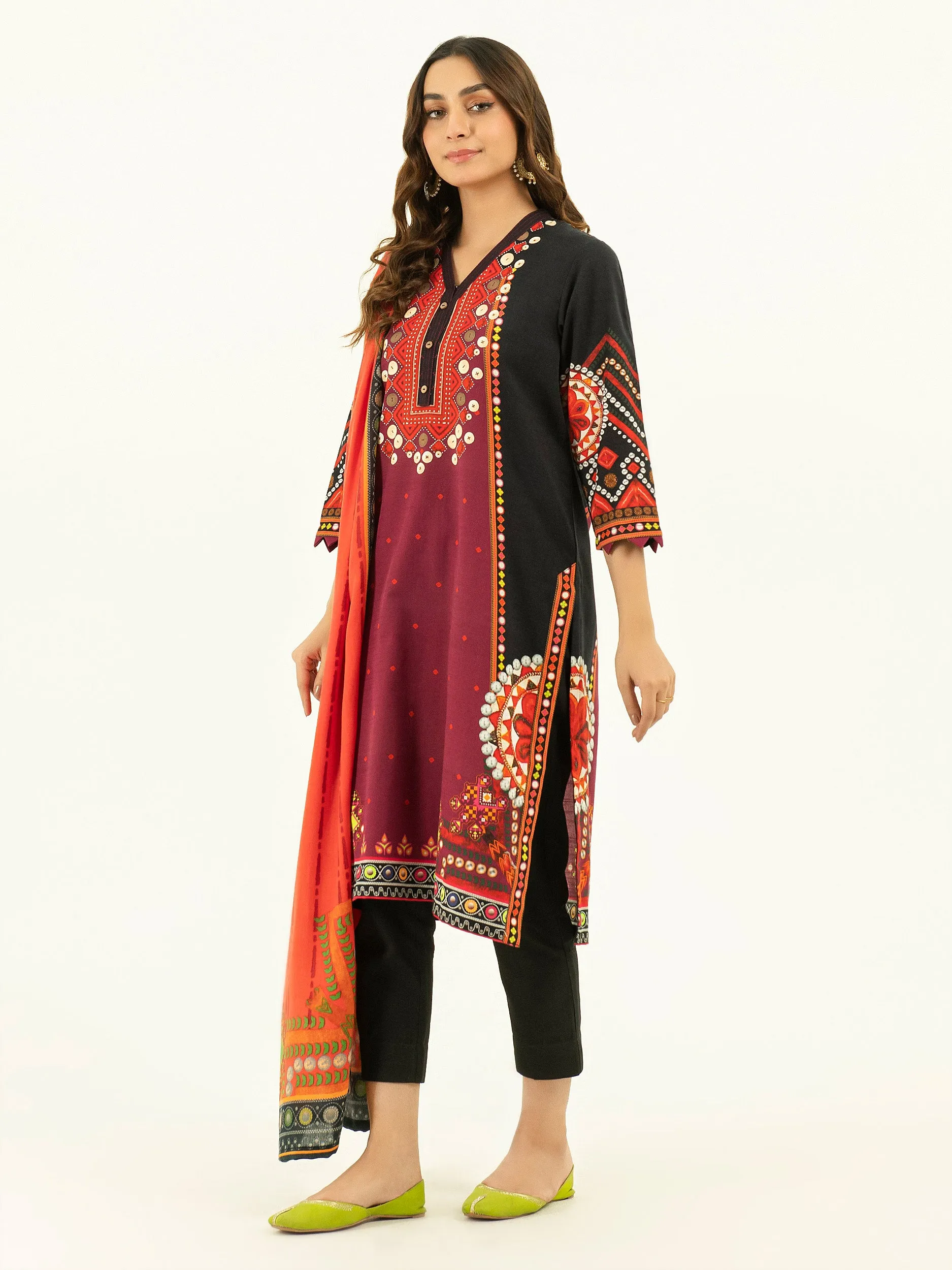 2 Piece Khaddar Suit-Printed (Pret)