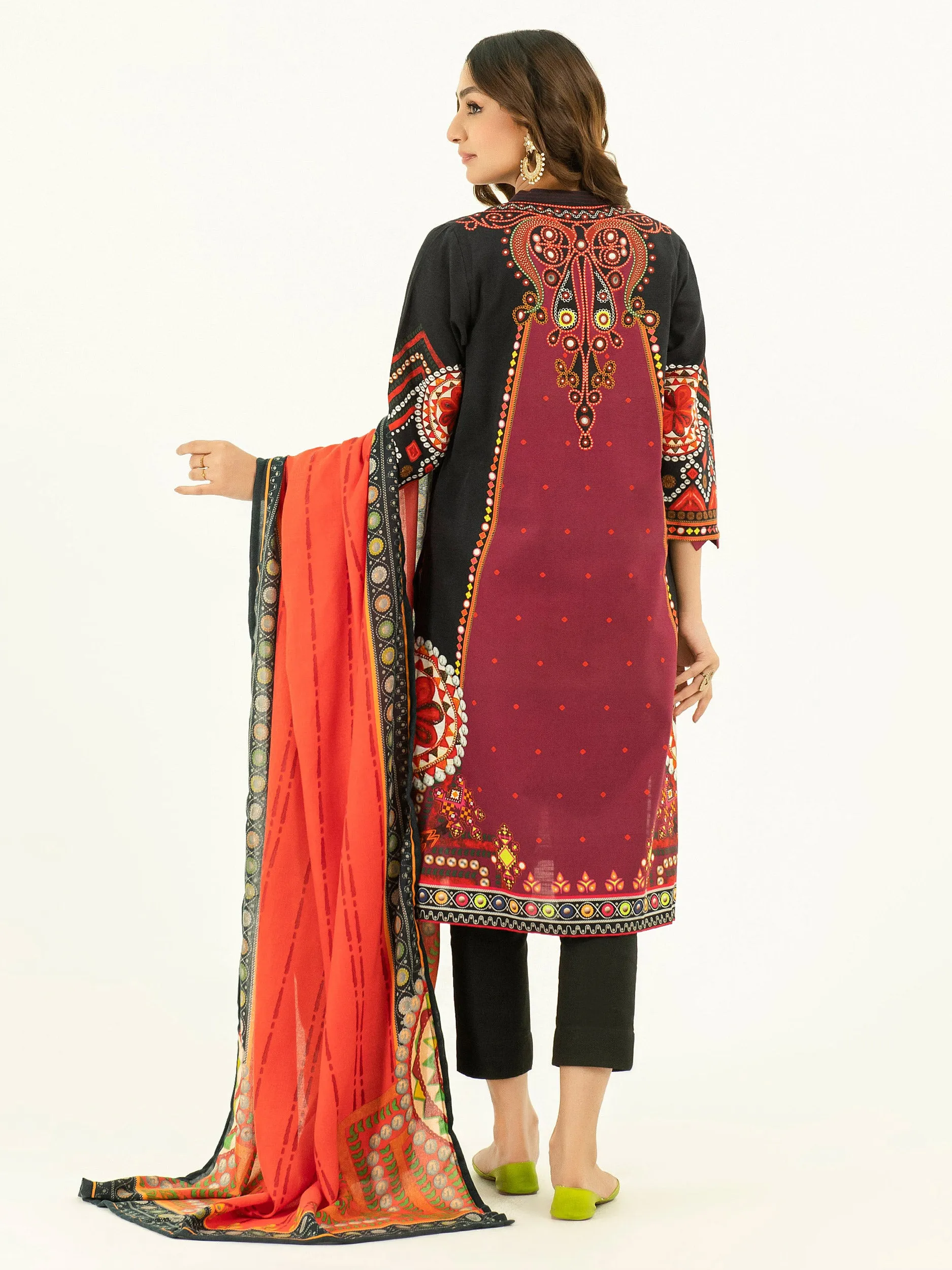 2 Piece Khaddar Suit-Printed (Pret)