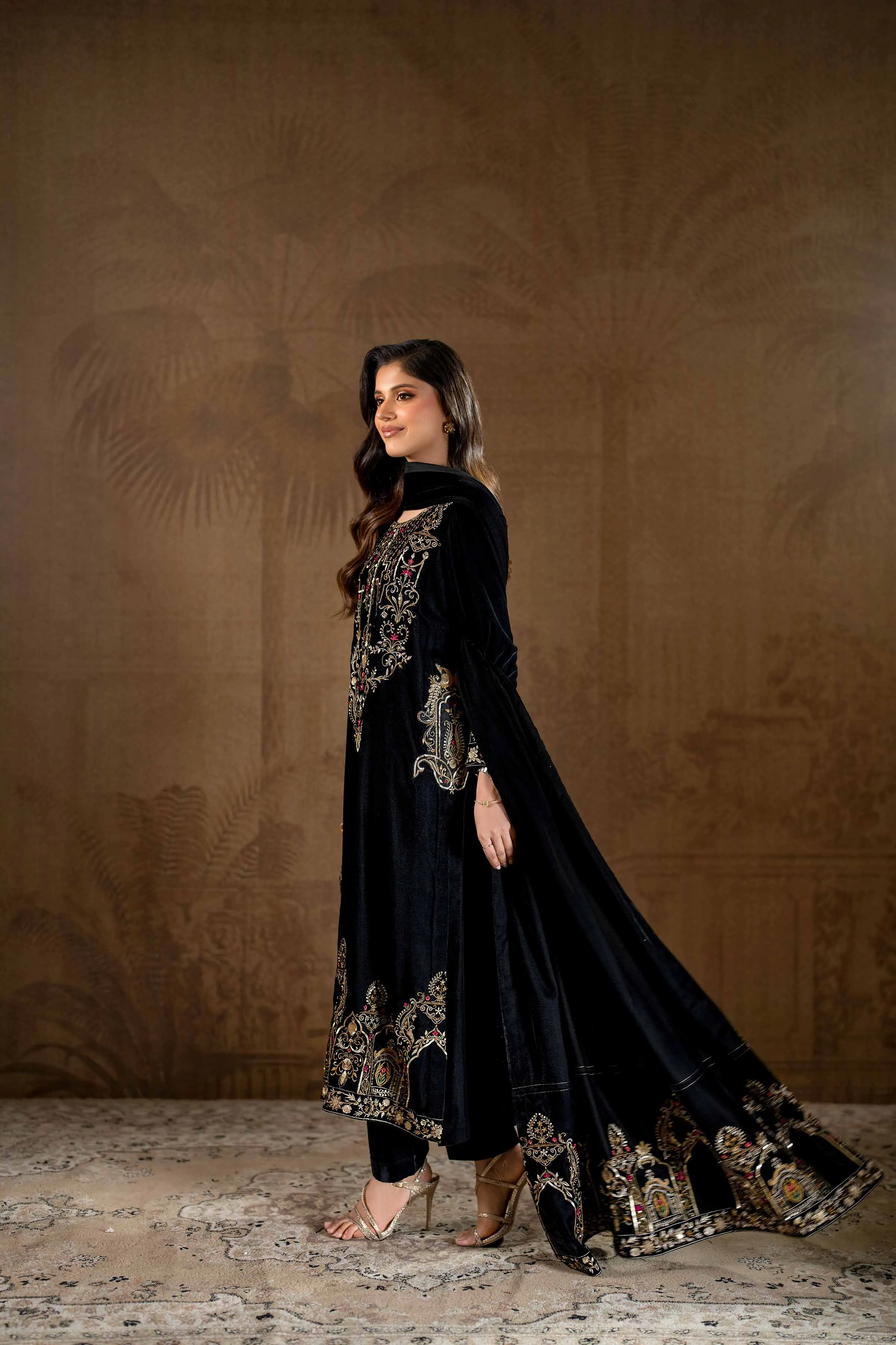 3 Piece - Embroidered Suit - KFW24-10