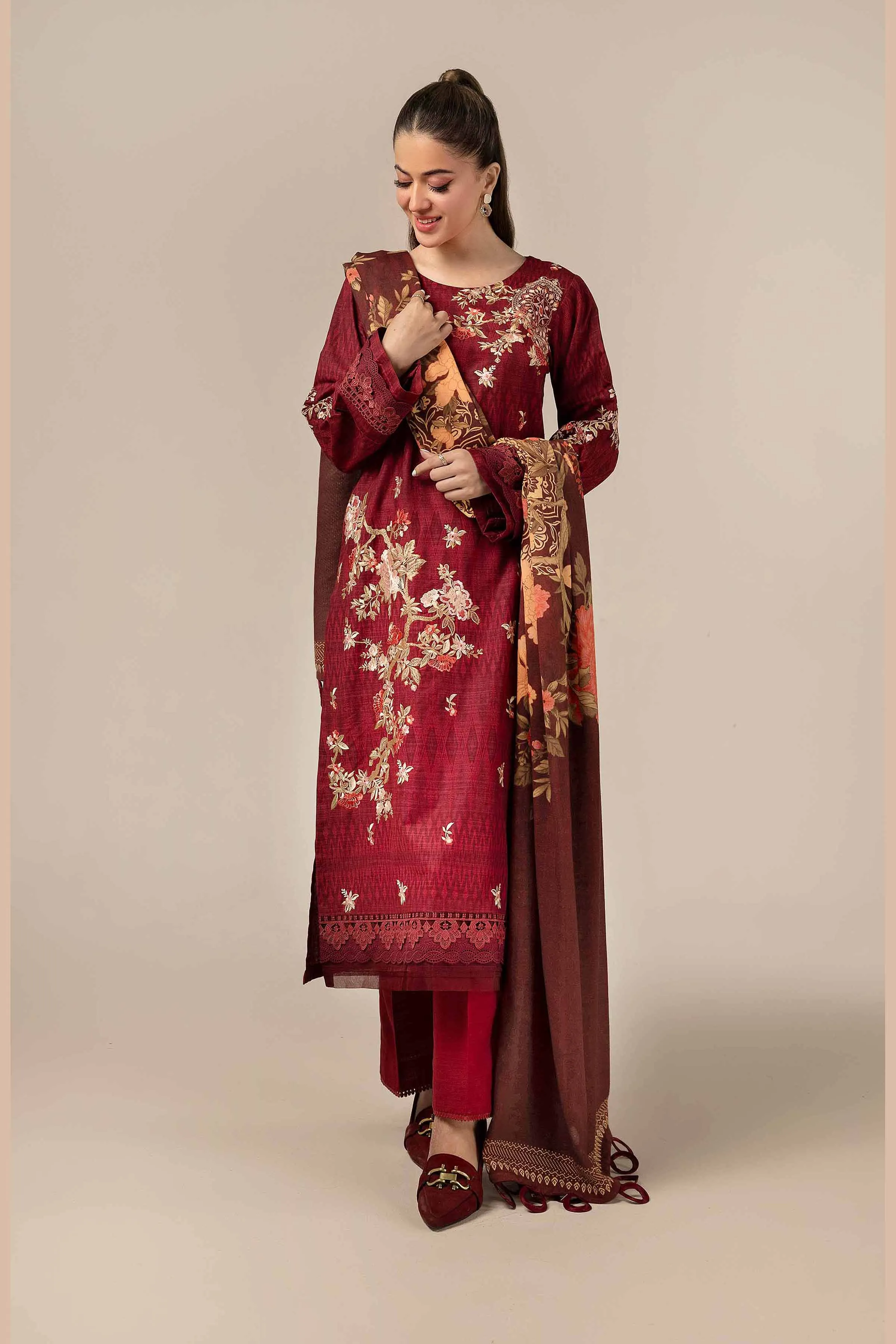 3 Piece - Printed Embroidered Suit - 42404401