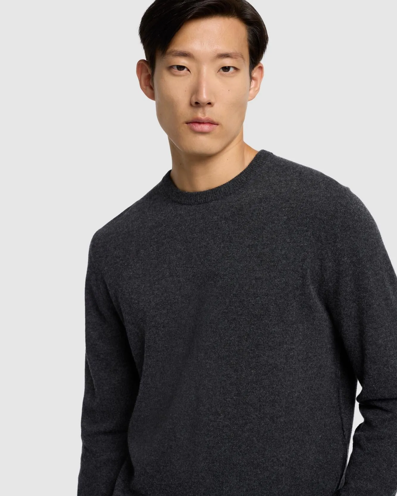 Cashmere Crew in Dark Grey