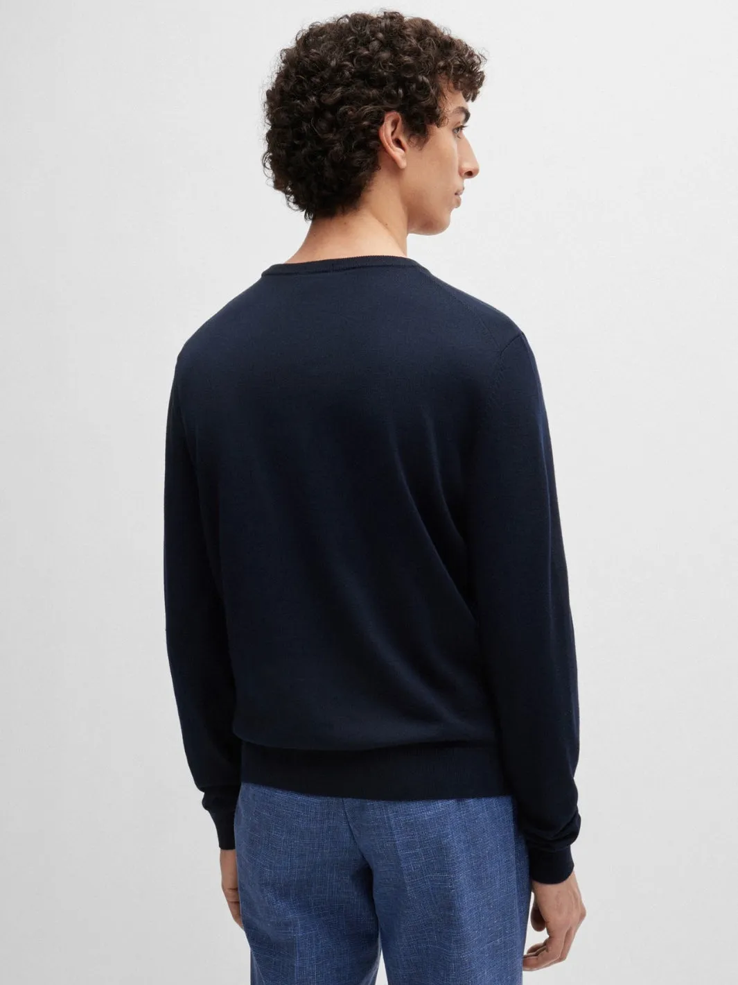 CREW-NECK SWEATER IN VIRGIN WOOL Marine