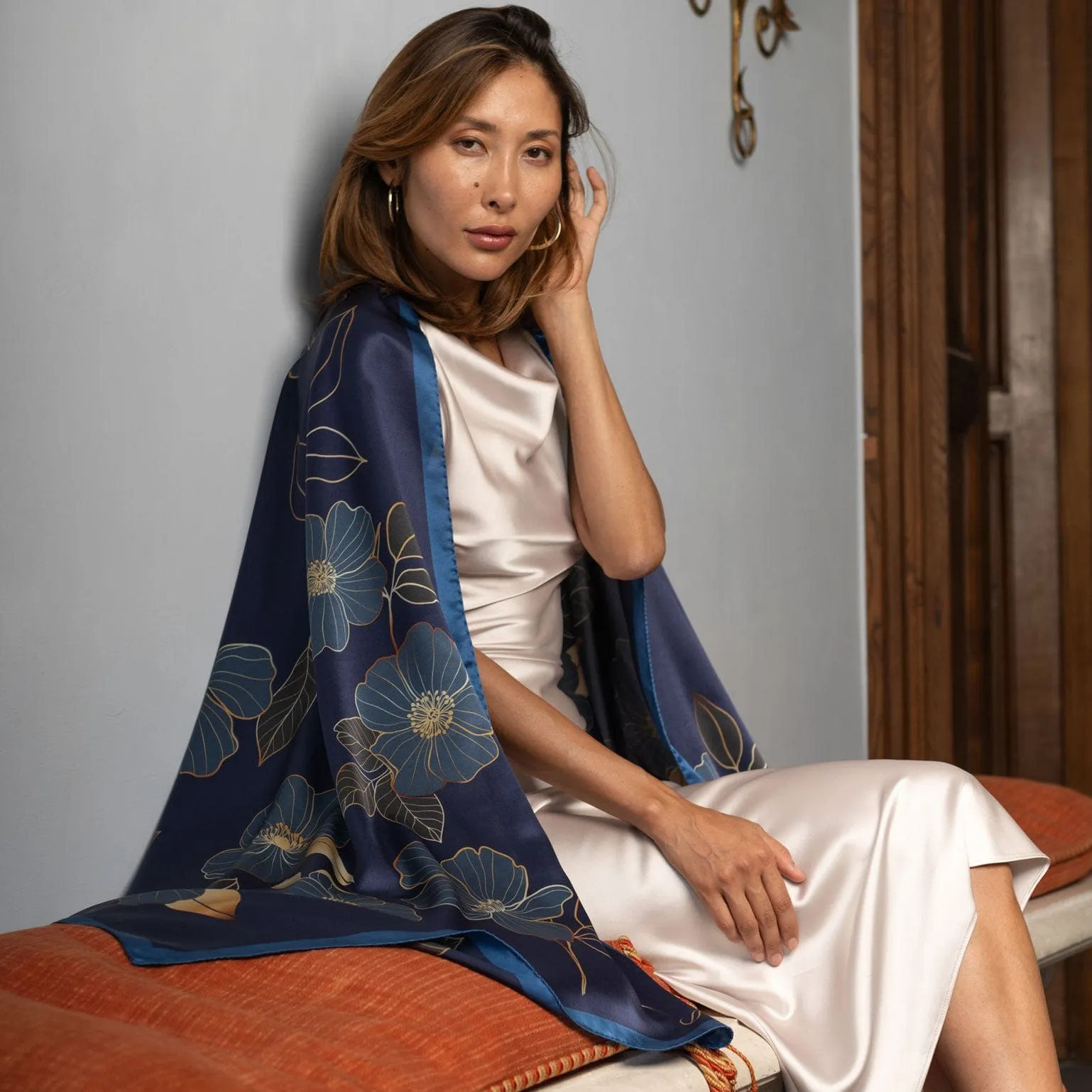 Laura - Silk Scarf/Shawl - Navy