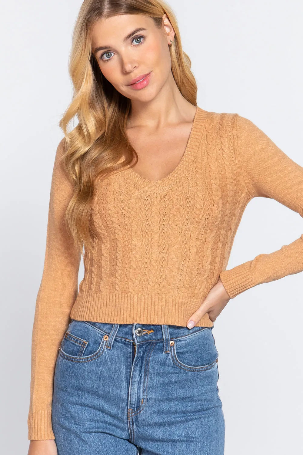 LONG SLEEVE V-NECK CABLE SWEATER