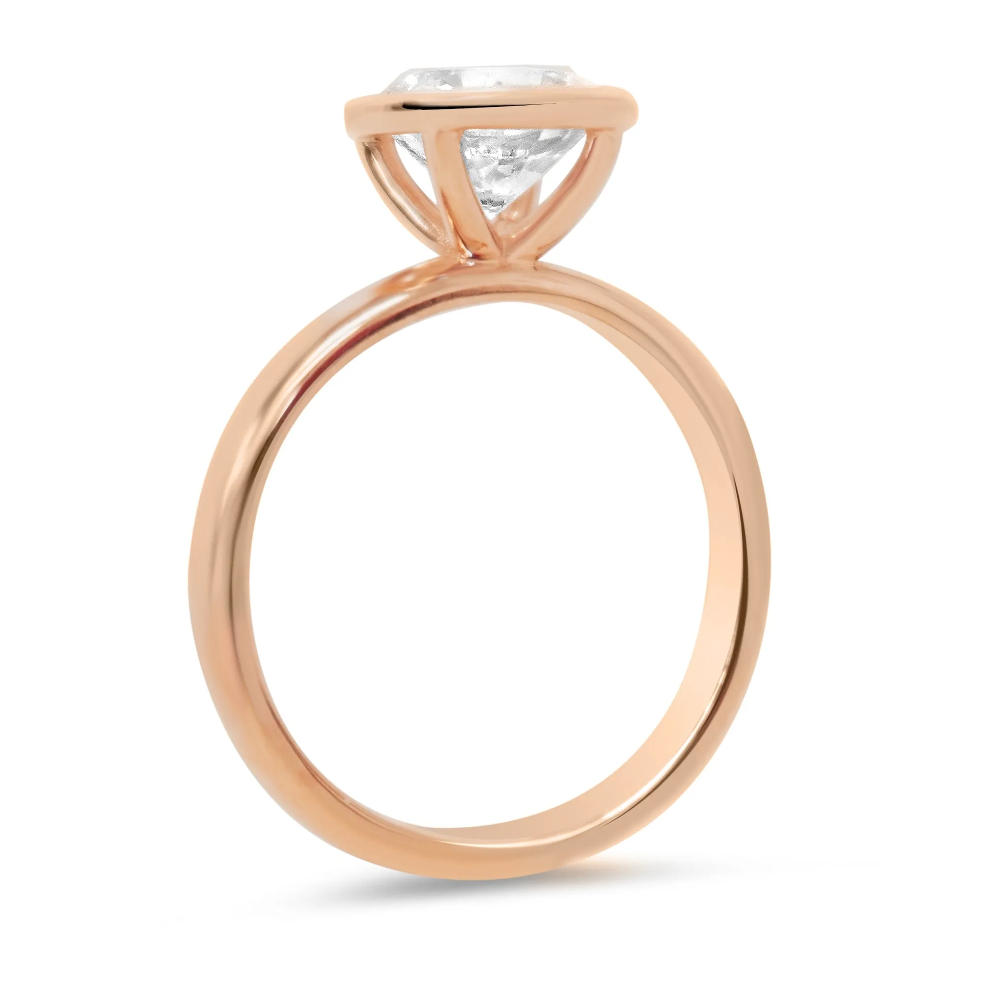 Melissa Round| Moissanite Solitaire Engagement Ring